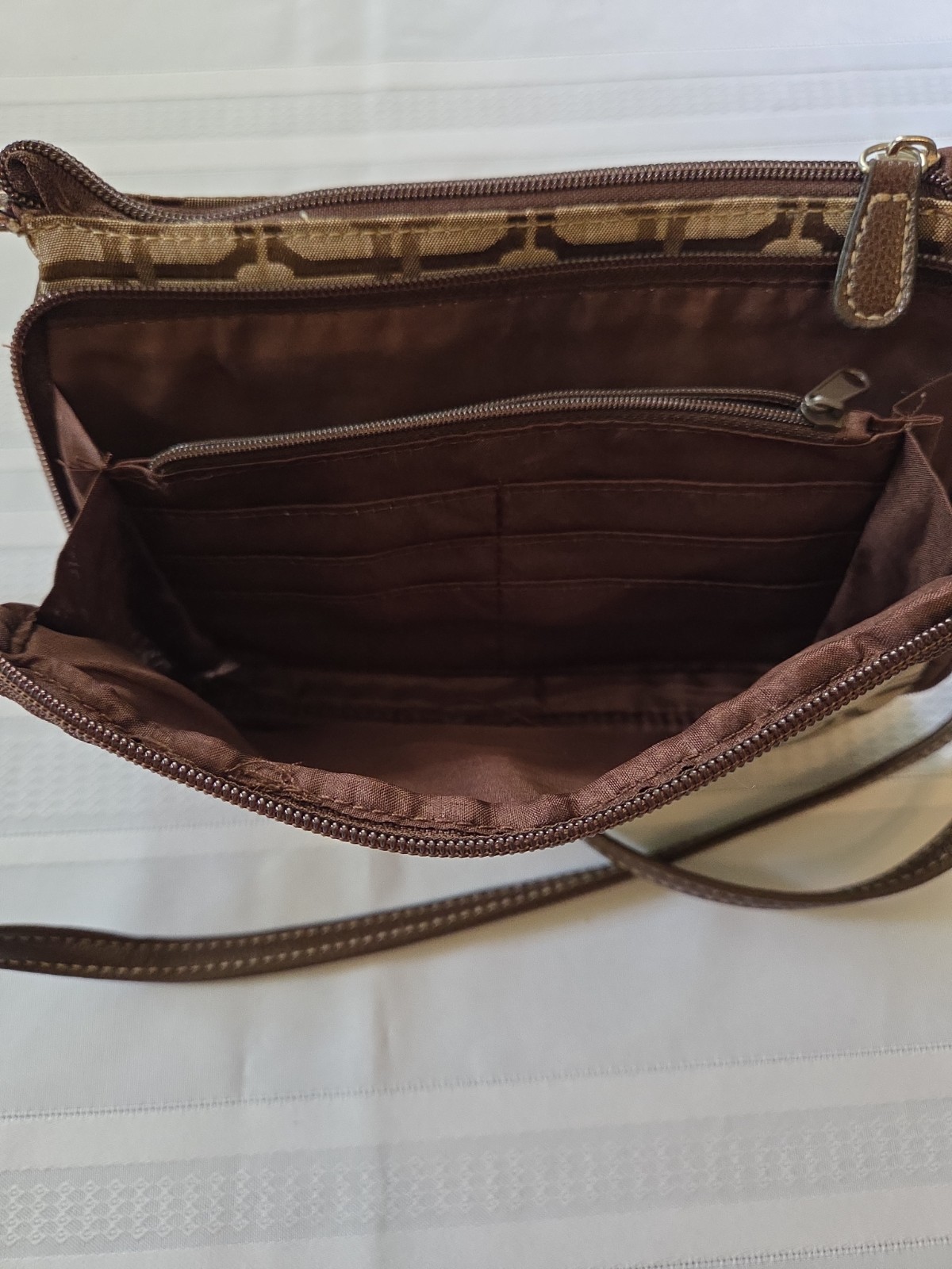 9 X 6 In Geometric Brown Small Crossbody Purse Bag Gold Tone Accent Zipper