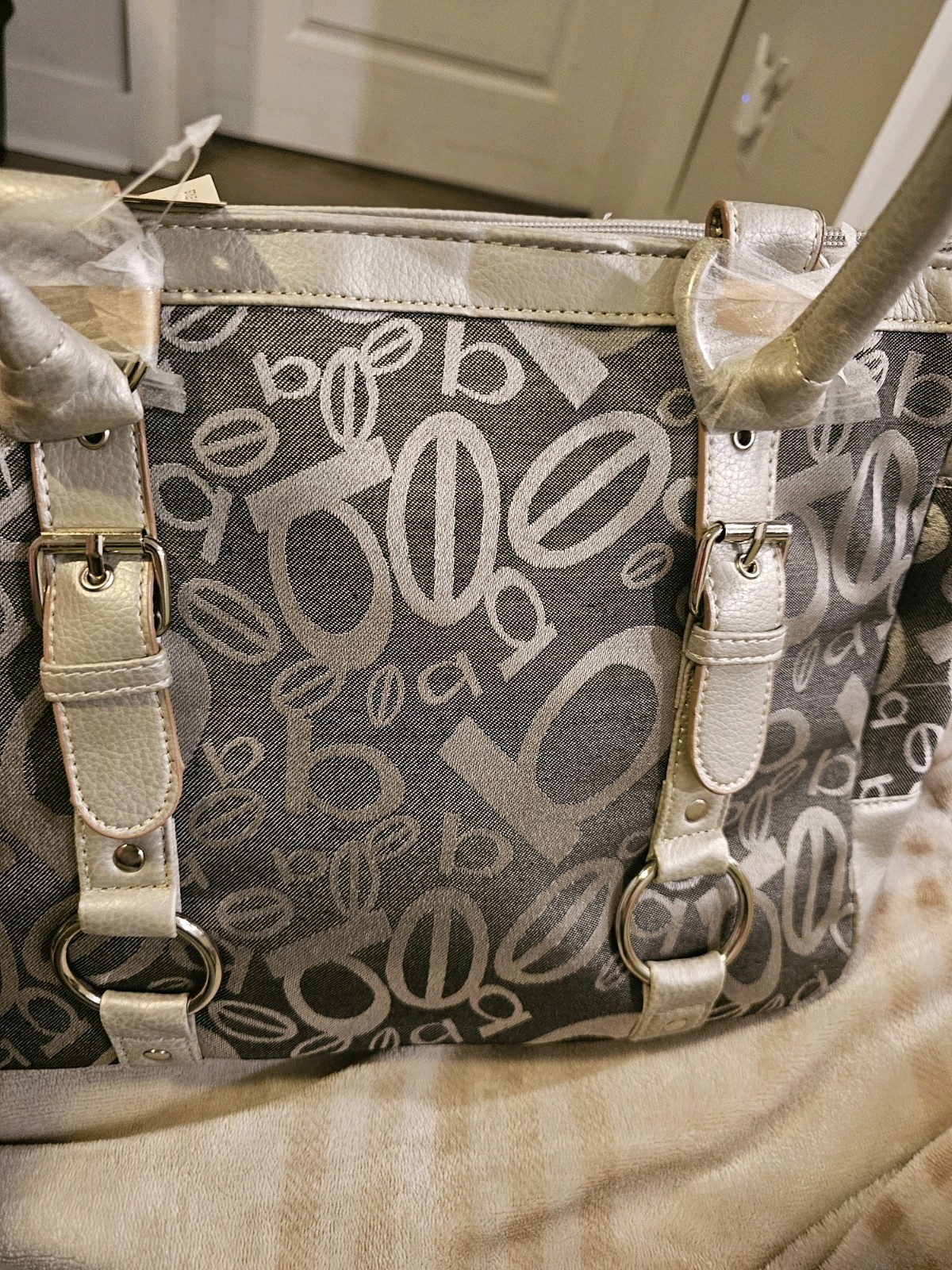 Womens Large Gray Shoulder Bag with Silver Hardware. New With Tags