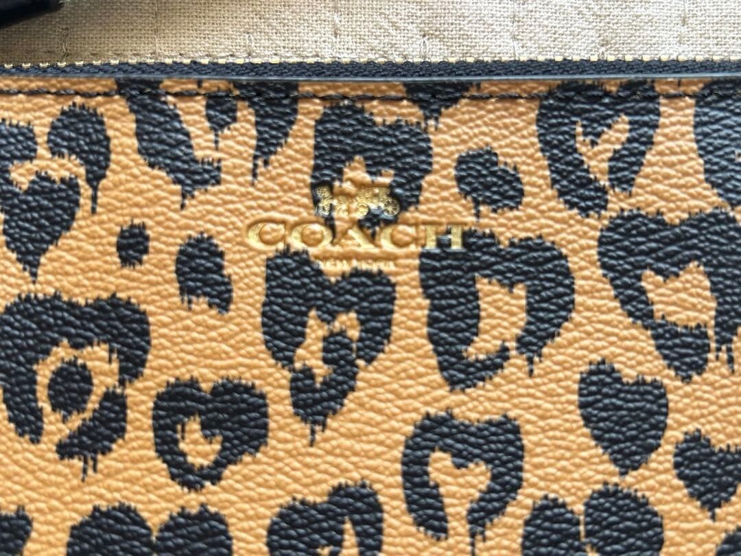 COACH Leopard Print Wristlet Pouch F23620 Gold Logo Zip Wallet Bag 6.1in