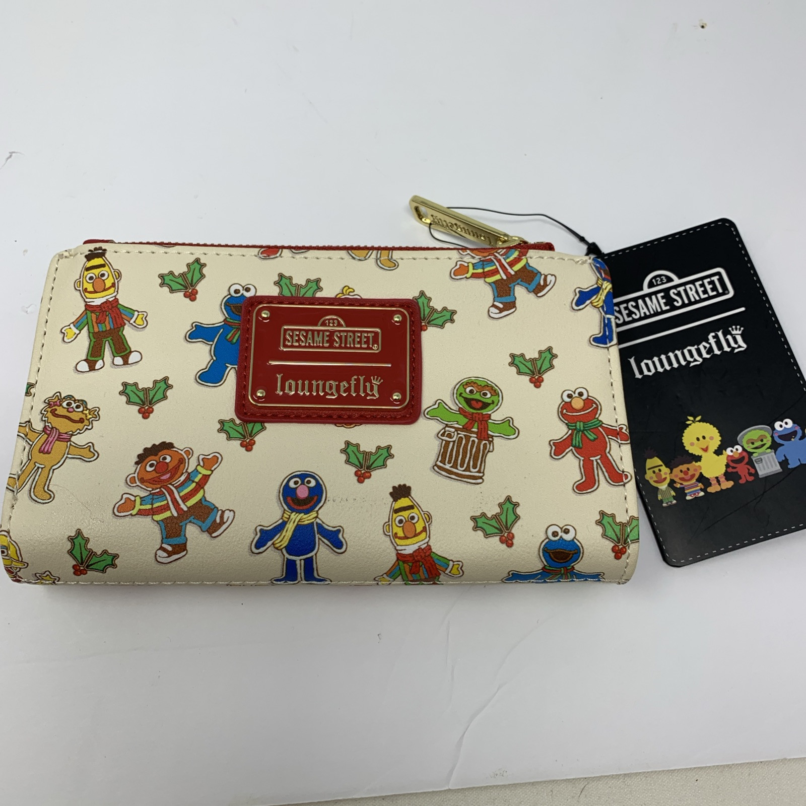 Loungefly Sesame Street Christmas Wallet SeaWorld Exclusive Big Bird Elmo Oscar