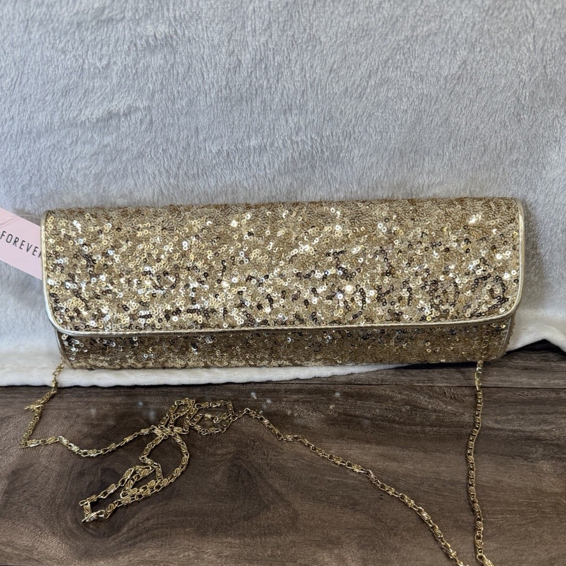 Forever 21 Gold Sequin Clutch Chain Shoulder Strap Magnetic Gold HW Beige Lined