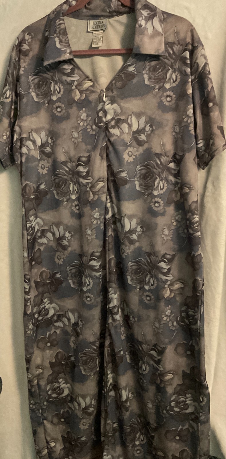 Extra Editions Grey Multi-Color Floral Plus Polyester Zip Long Short SleeveDress