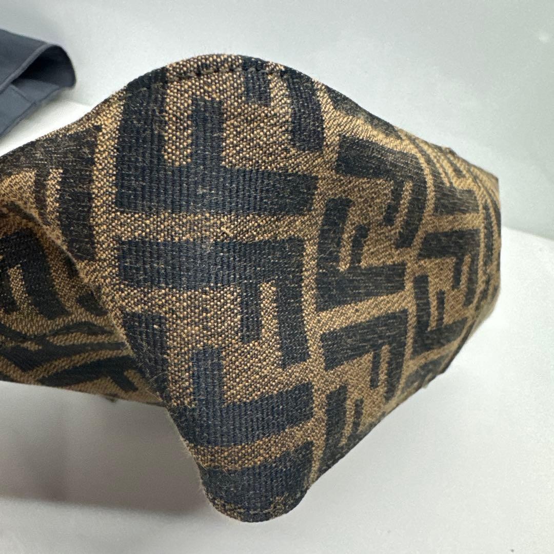 Excellent · Rare FENDI Zucca Pattern Mamma Bucket One-Shoulder Bag FF Logo