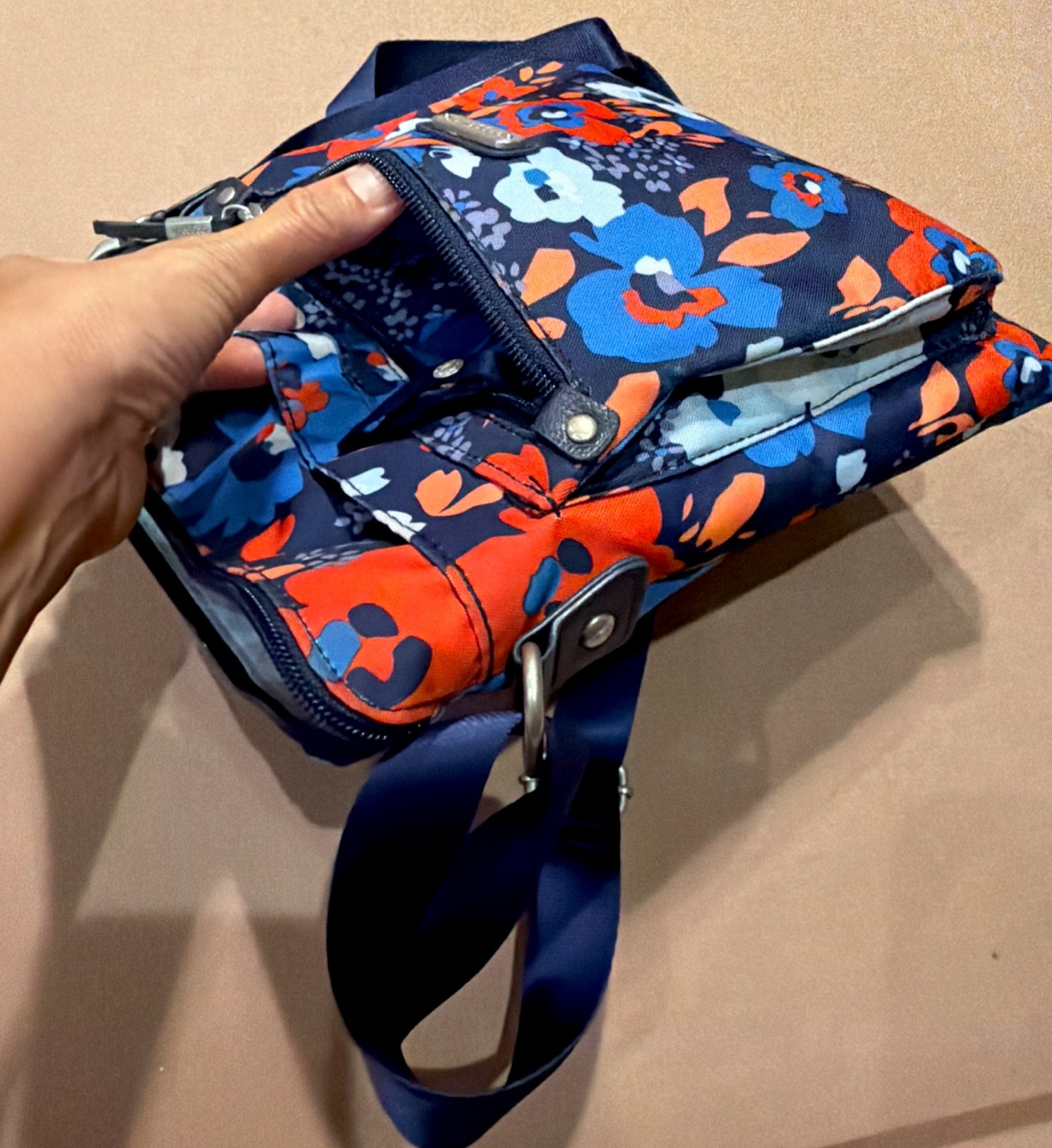 Baggallini Uptown Bagg Crossbody Floral Print