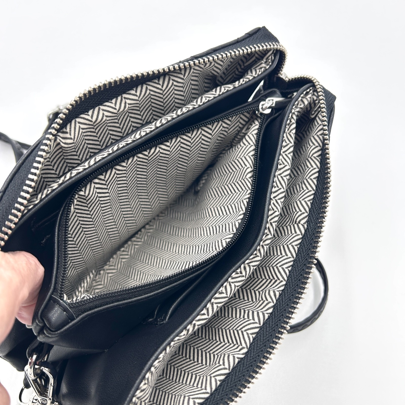 Jen & Co Riley Crossbody Wristlet in Quilted Faux Black Leathe w/Silver Hardware