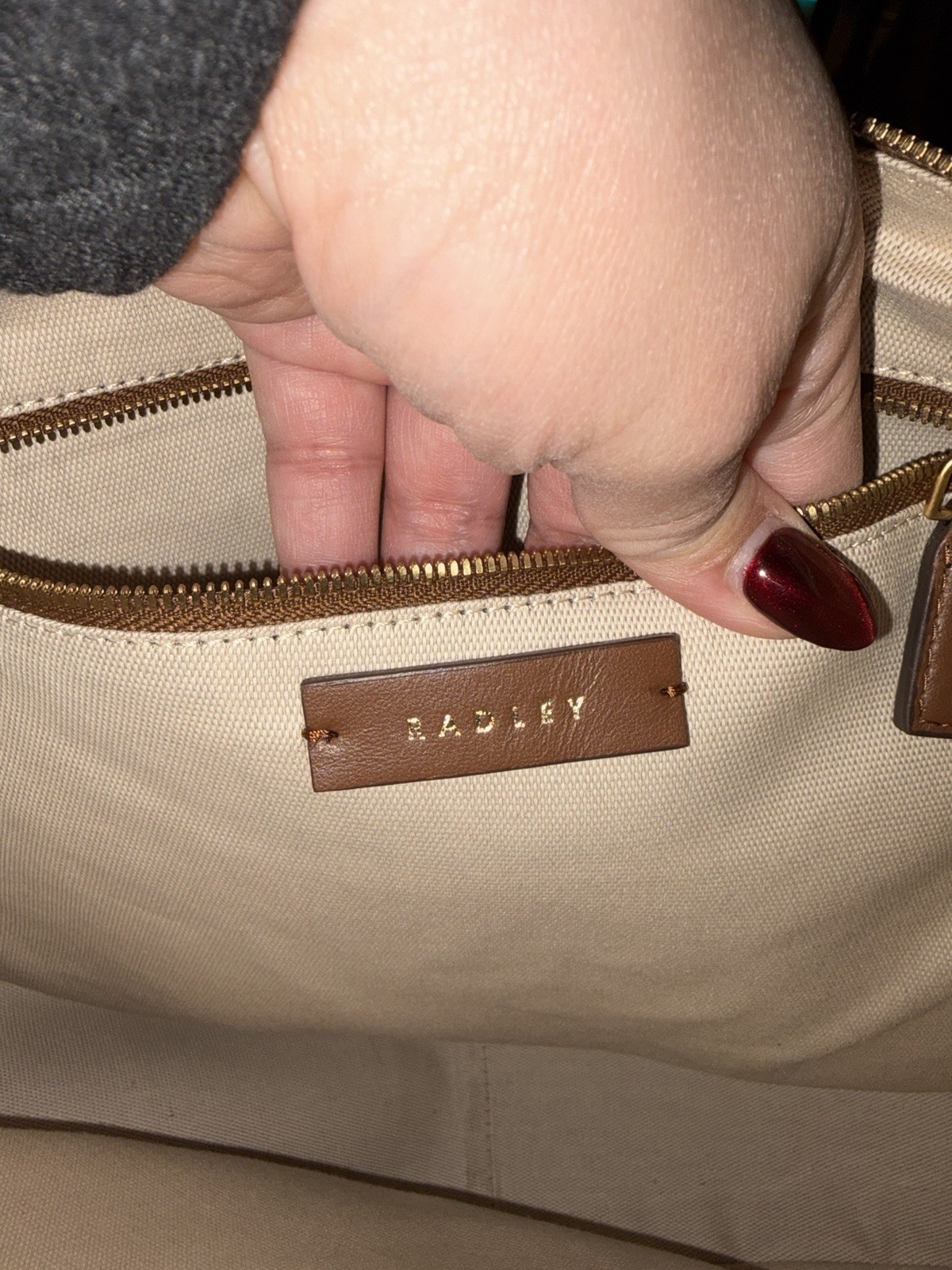 Radley Brown Crescent Shoulder Bag Zip Adjustable Strap Gold Hardware Pockets