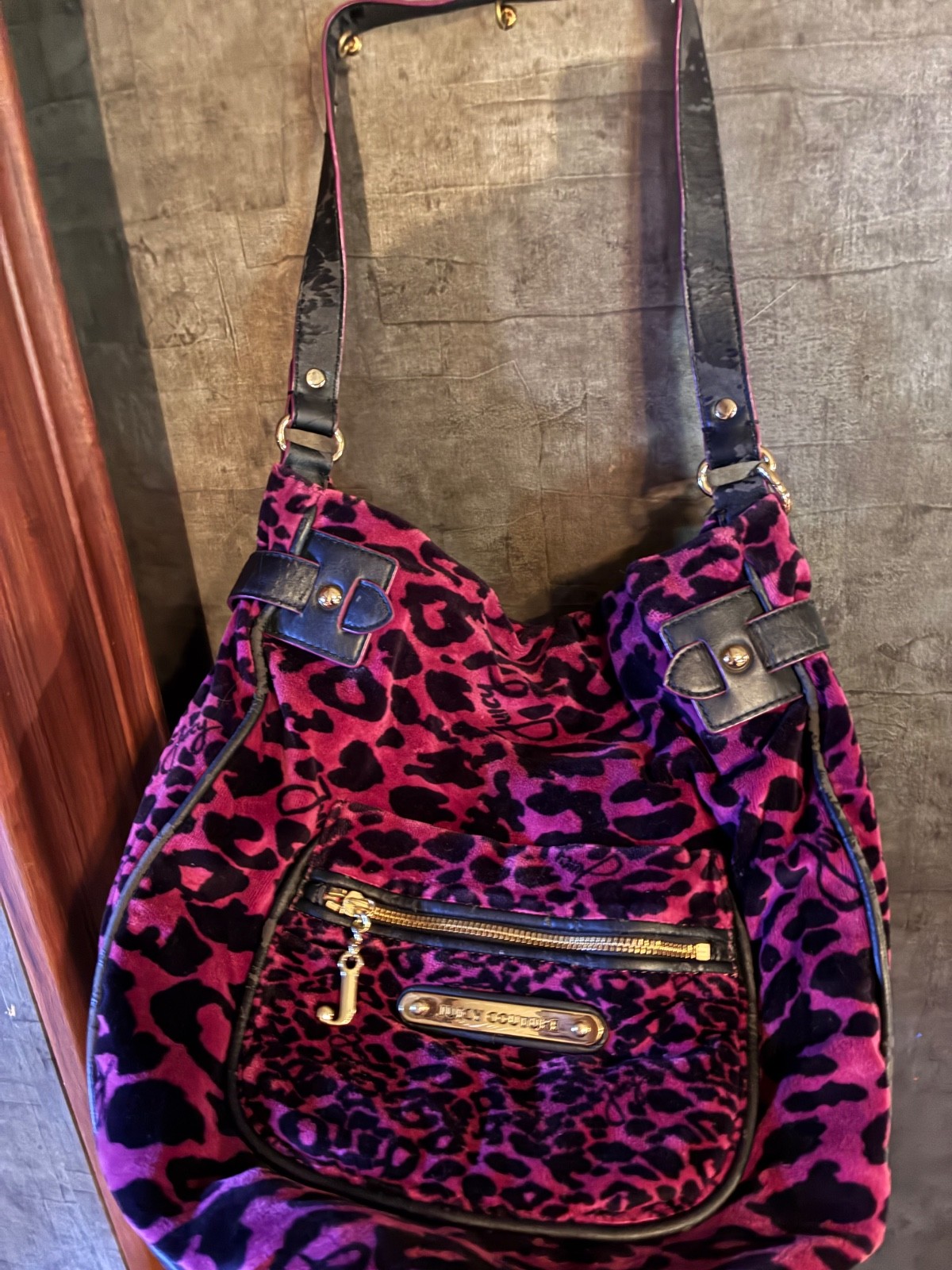 Vintage Pink Juicy Couture Purse Tote Bag Leopard Print Velour Y2K Charm Cheetah