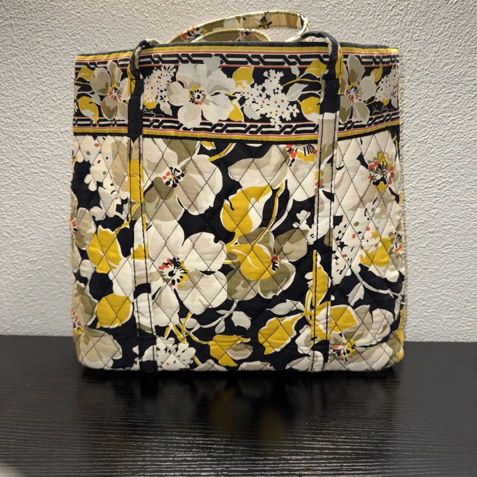 Vera Bradley DOGWOOD Holiday Tote Bag Yellow/Black – Retired Pattern 12x11x3