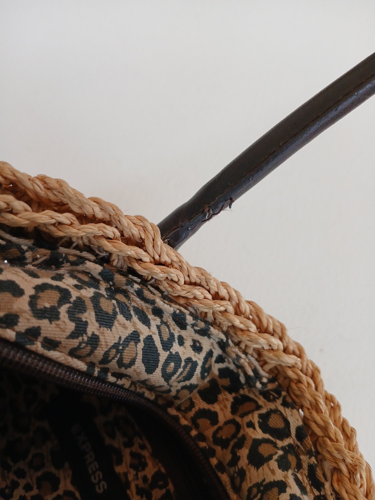 Express Basket-Weave Style Purse w Leopard Skin Cotton Lining 7″x9″x3.5″