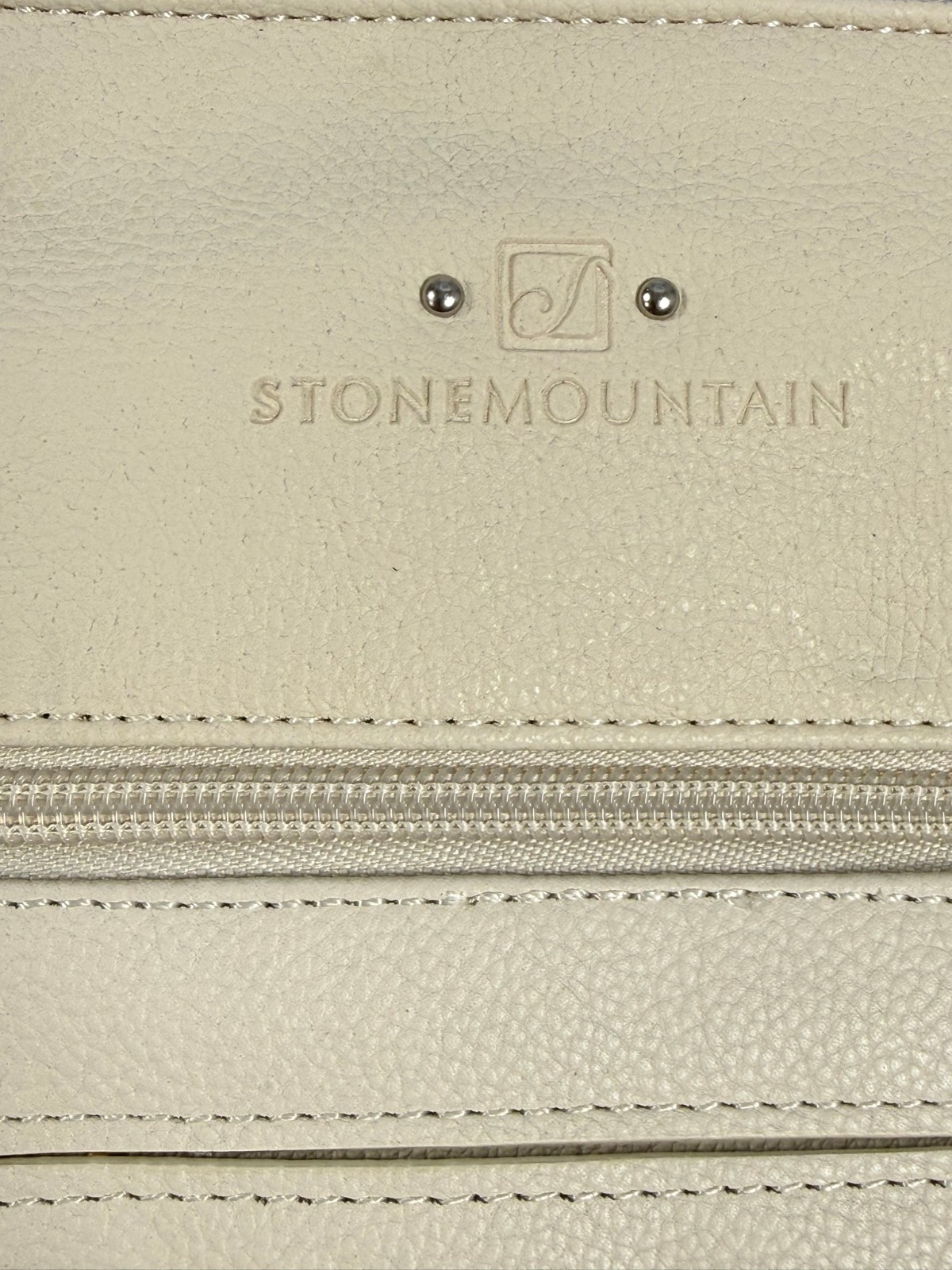 Stone Mountain Gracie Leather Crossbody Hobo Shoulder Bag Navy/Bone NWT