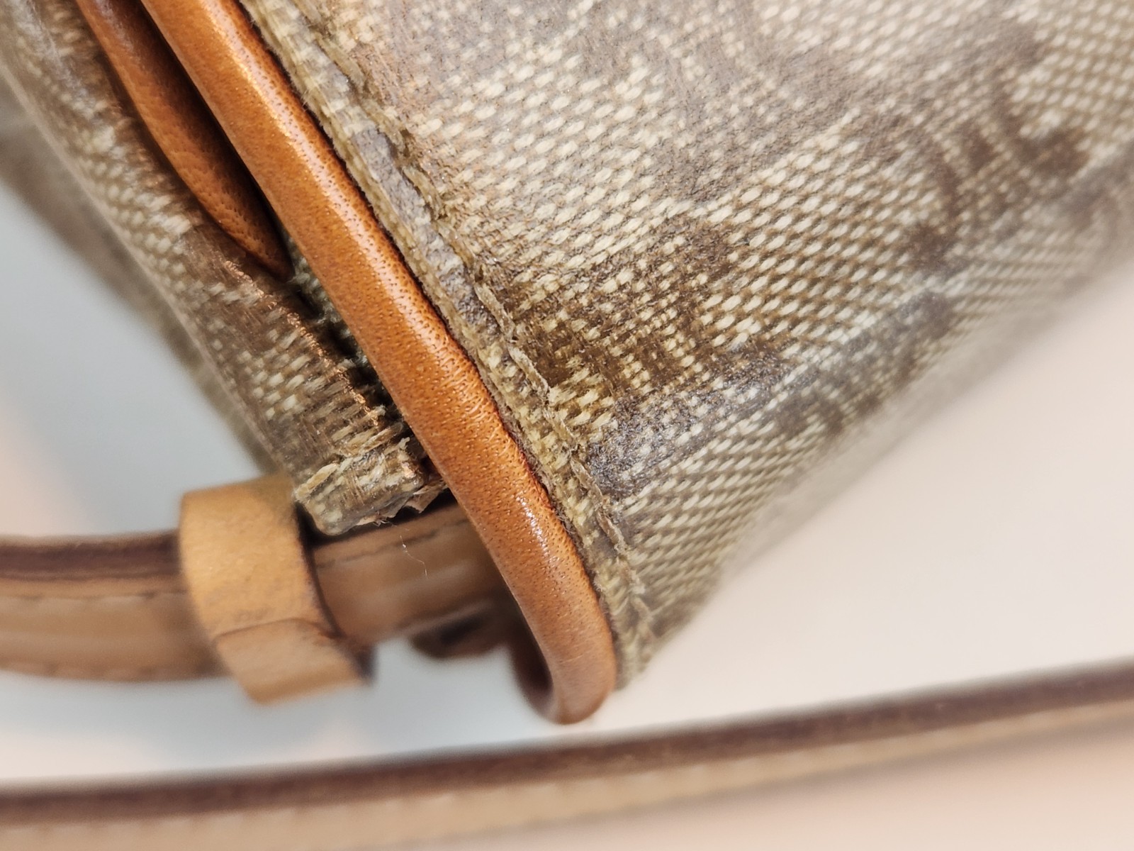 Authentic CELINE Paris Macadam Triomphe Clutch Brown Hand Bag Pouch Crossbody