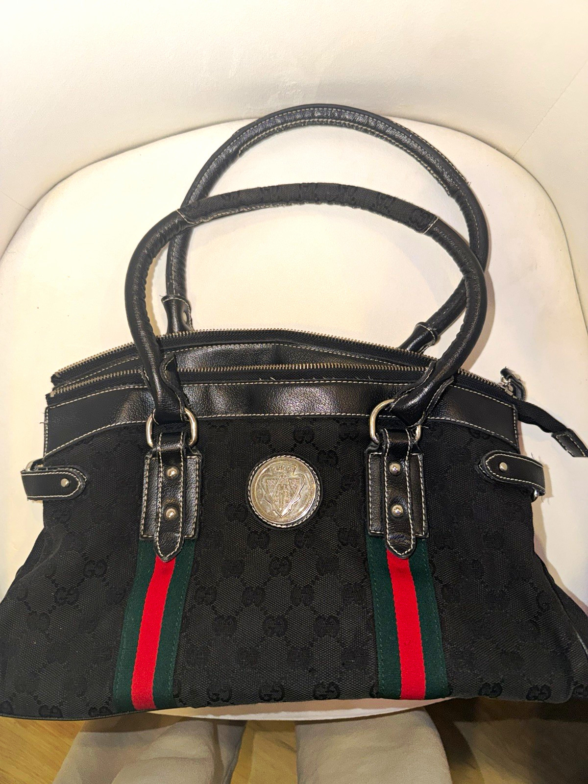 Vintage Gucci Black GG Web Stripe Tote Bag Zip Top Handle Inner Pockets Silver