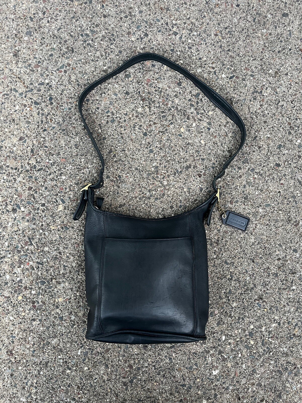 Vintage 9060 Old Coach Leather Shoulder Back Purse Black Made in USA G2U