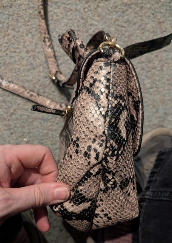 Kelly & Katie Snakeskin Print Crossbody Backpack Convertible Bag Tan Black Faux