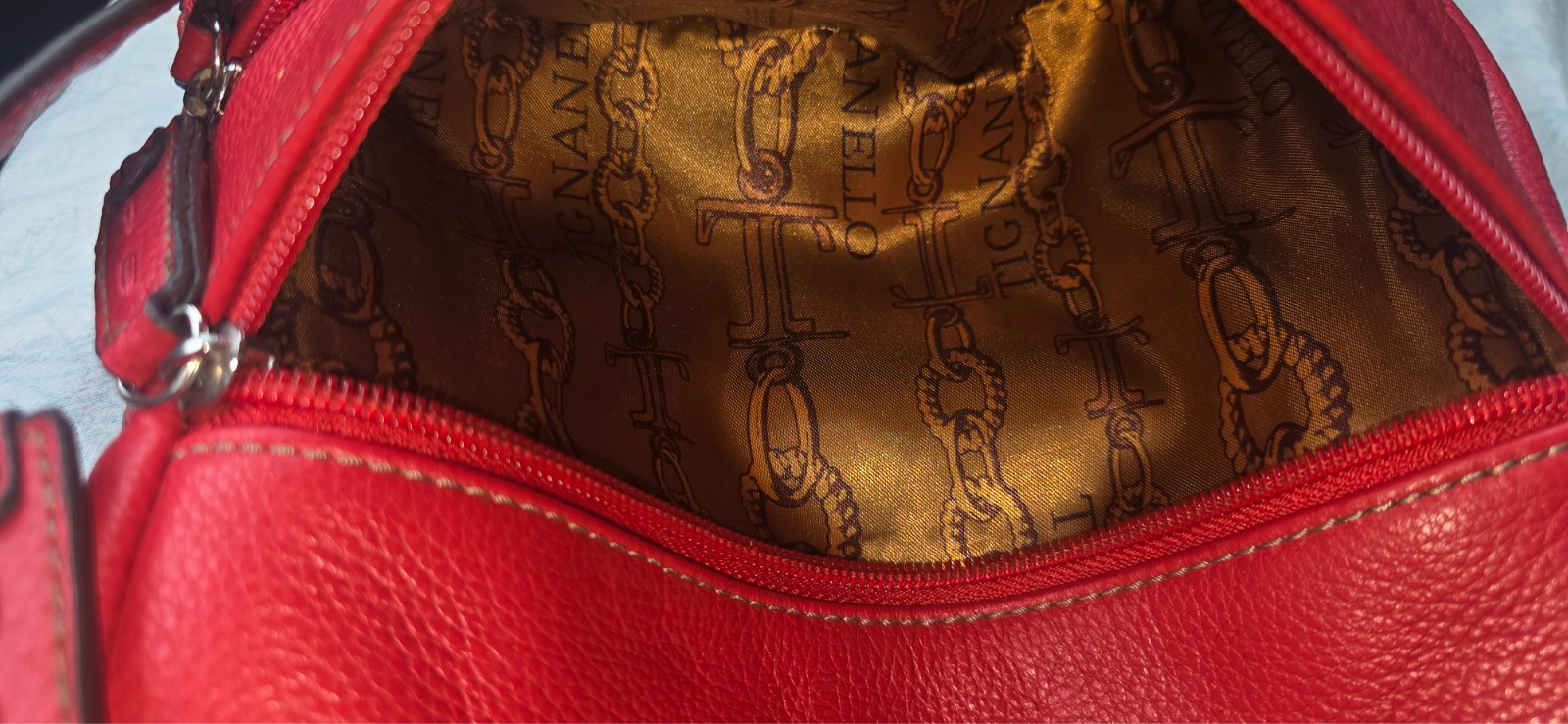 Tignanello Soft Red Pebble Leather Multipocket Med/Large Crossbody Purse Bag…