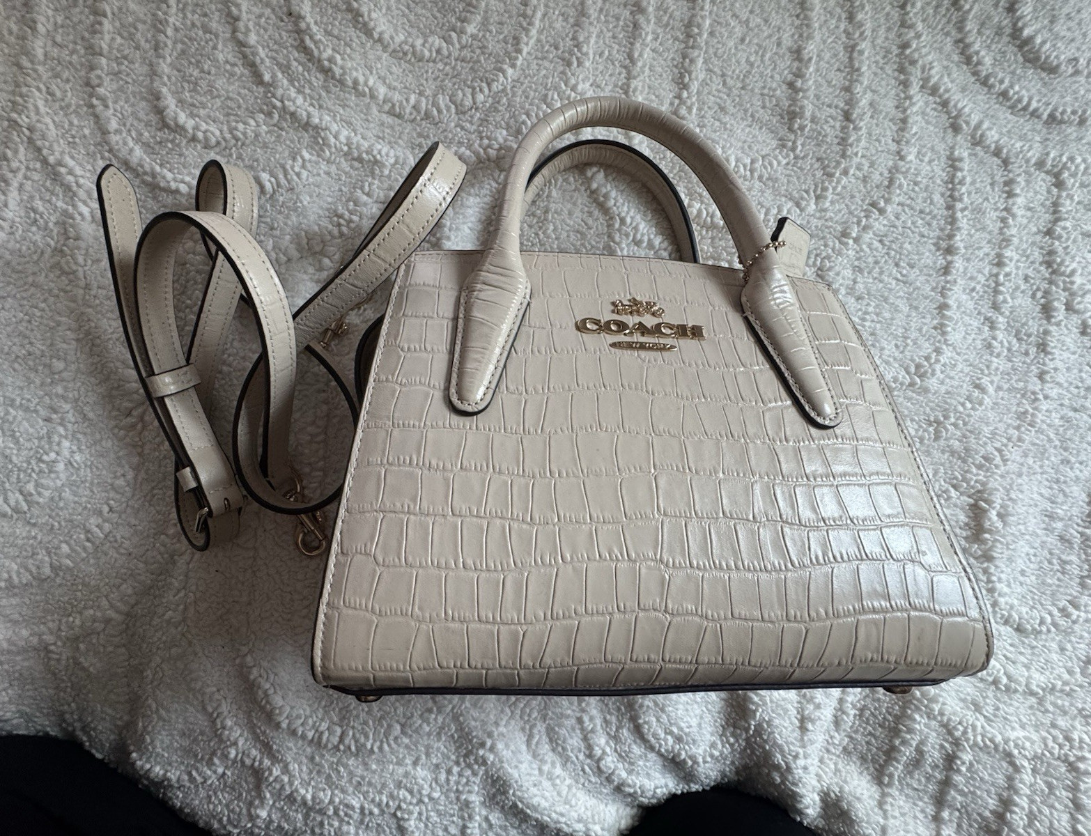 Coach Andrea Carryall bag Embossed Satchel Top Handle Zip Bag w Detachable Strap