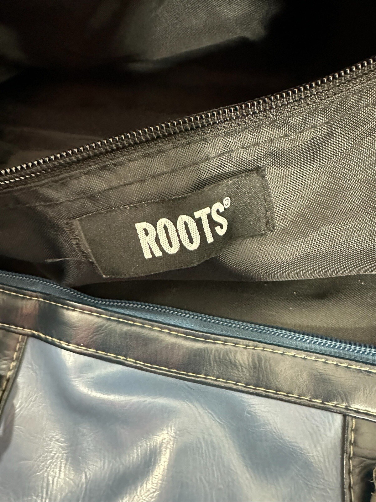 VINTAGE ROOTS CANADA XLARGE LEATHER WEEKENDER DUFFLE BAG BLUE BEAVER LOGO