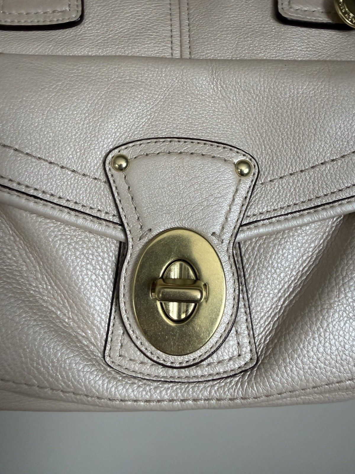 COACH FRANCINE IVORY PEARLIZED LEGACY BOWLING STYLE SHOPPER TOTE BAG SATCHEL
