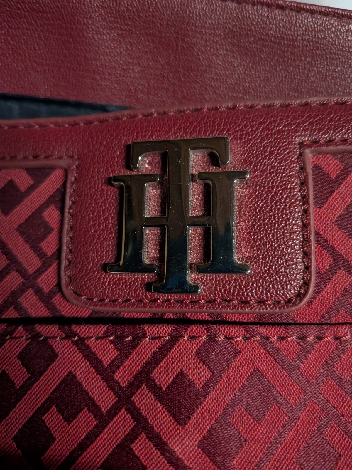 Tommy Hilfiger Red Monogram Jacquard Tote Bag Purse Star Charm Handbag VNG-DON