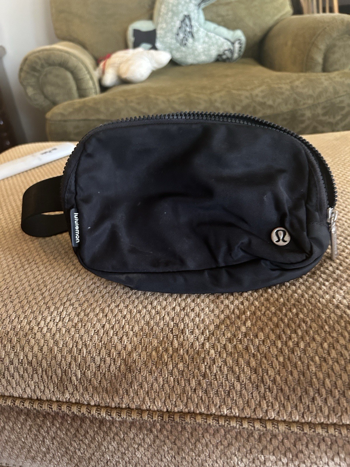 Lululemon Everywhere Women’s Belt Bag – Black (142500085)