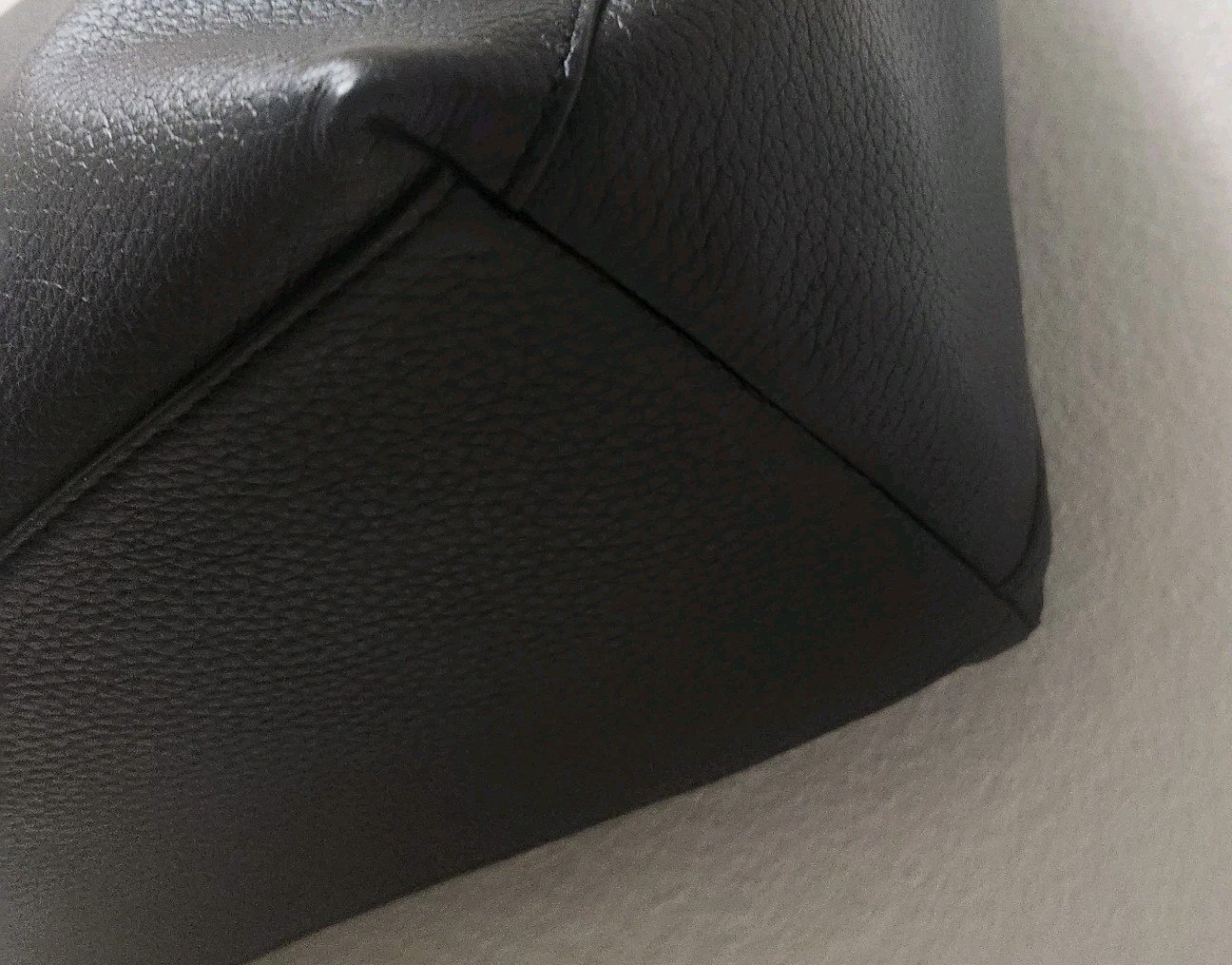 Kate Spade Kat Black Pebbled Leather Hobo Shoulder Bag Classic Large 13x12x4.5