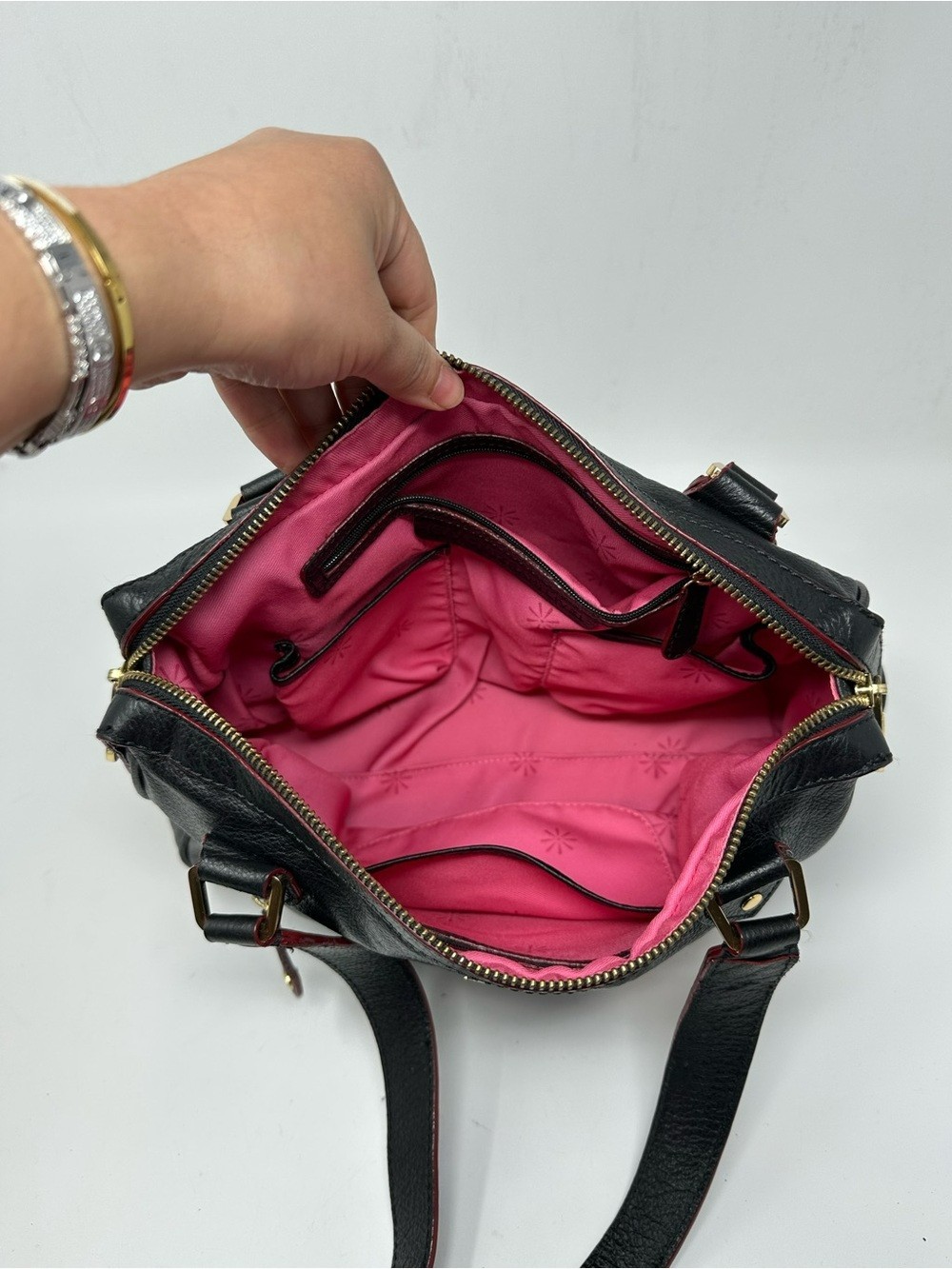 ISAAC MIZRAHI LIVE! Genuine Leather Women’s Black Shoulder Bag