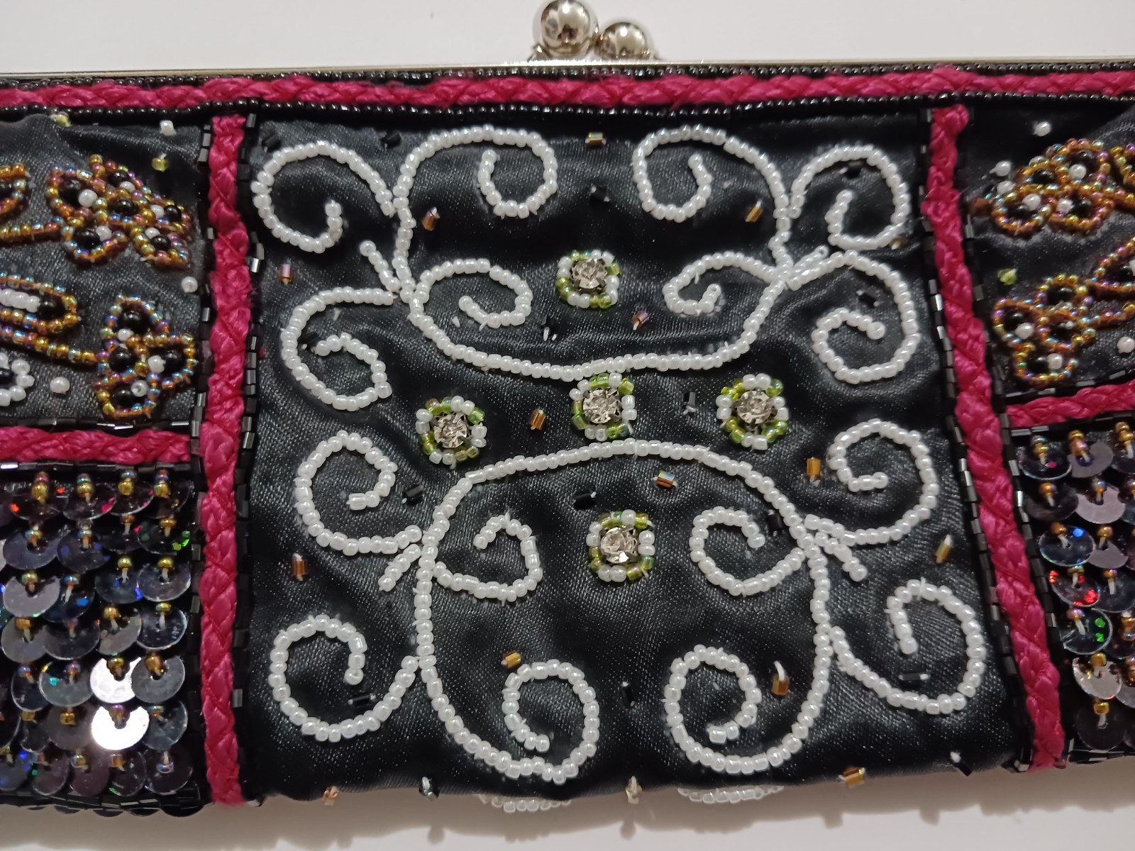 Black Beaded Silvertone Metal Frame + Detachable Chain Shoulder Bag Purse Clutch