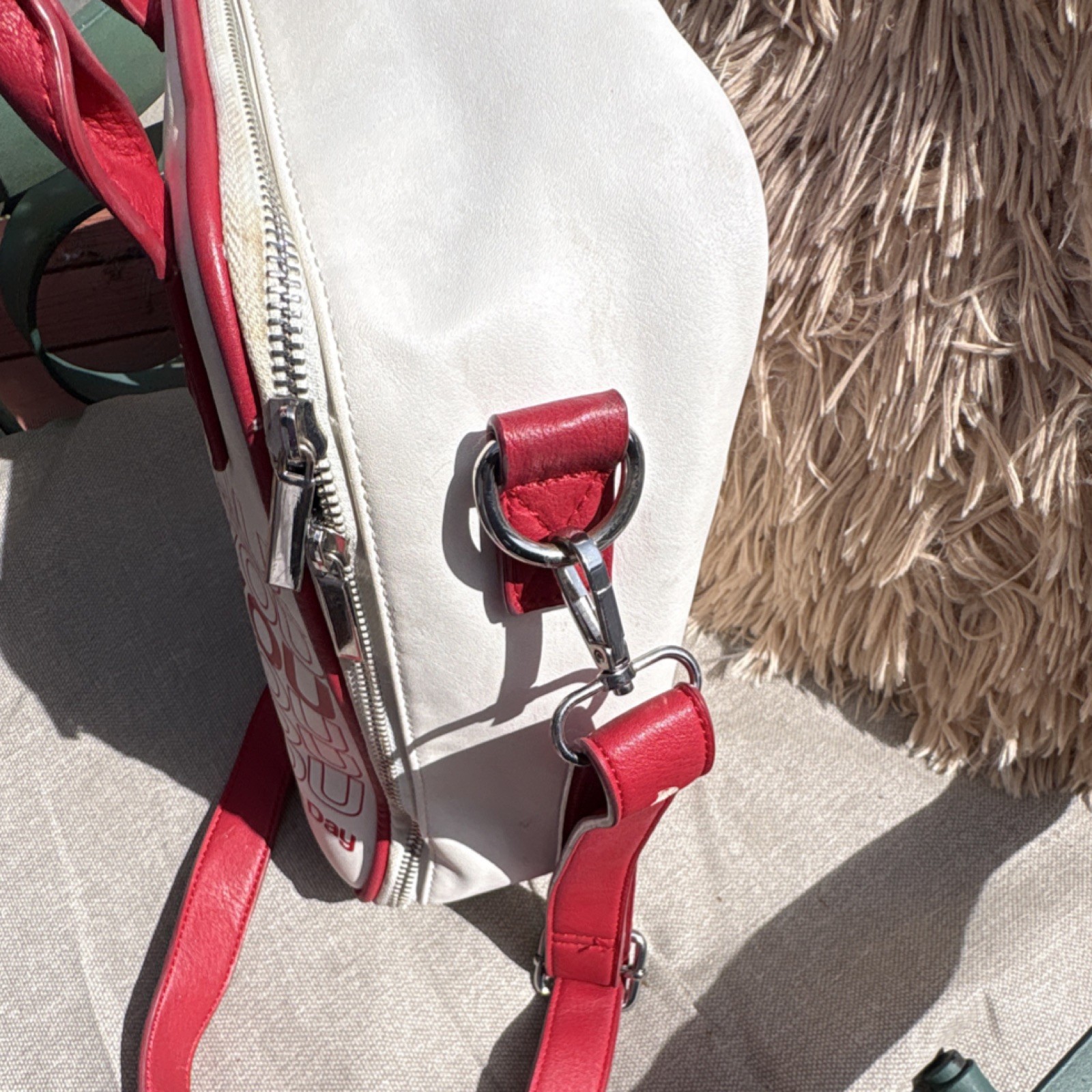 Current Mood White Red Text Print Top Handle Bag Zip Closure Women