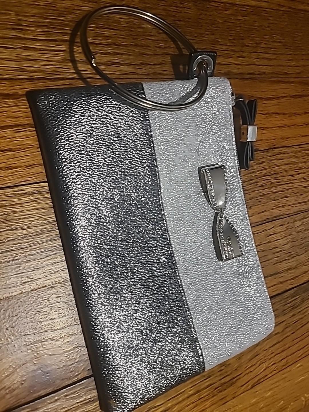 Victoria’s Secret Angel Silver Clutch Bag Handbag Wistlet Fast Shipping Usa