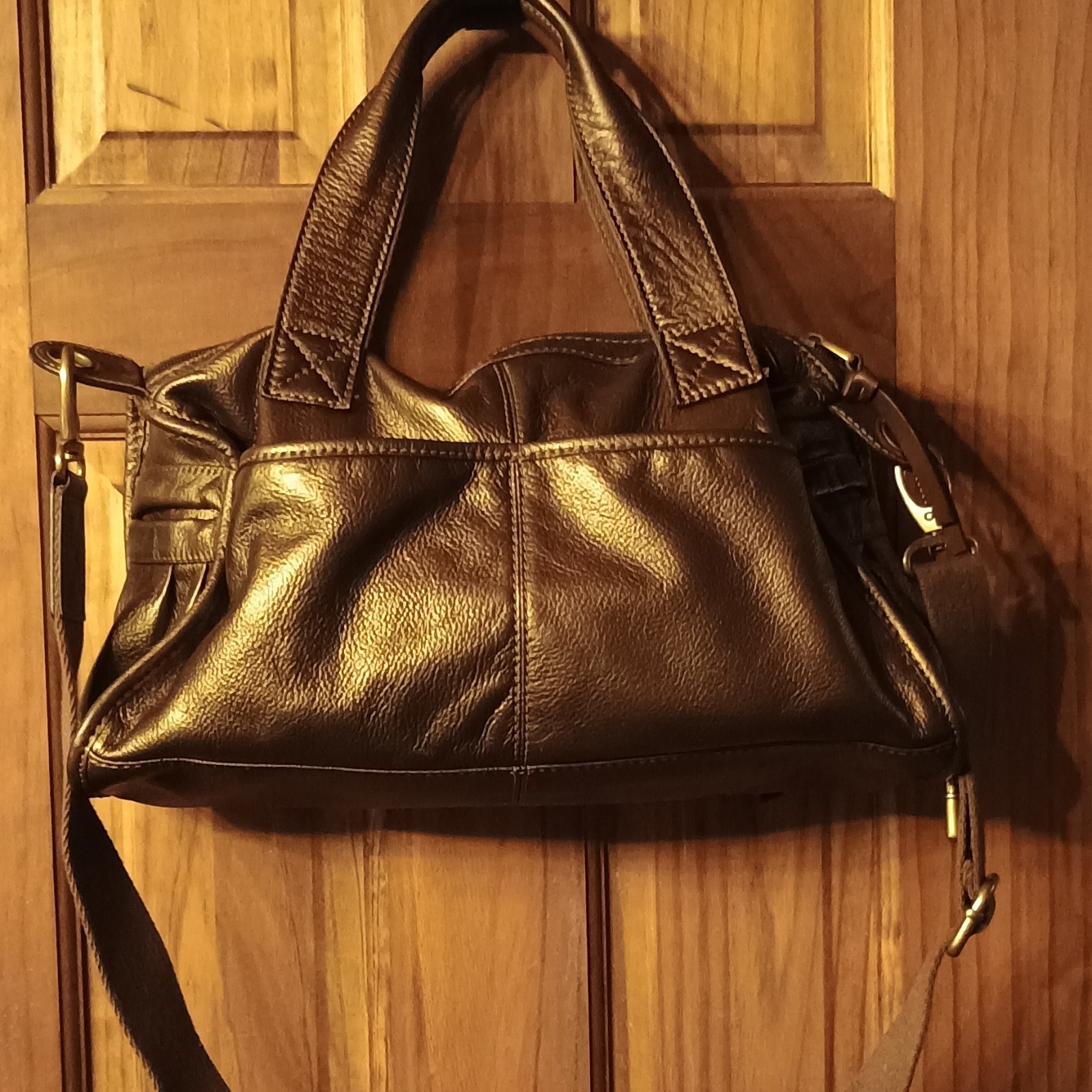 Fossil Brown/Bronze Satchel Top Handle Zip Detachable Strap Key Charm Gold .