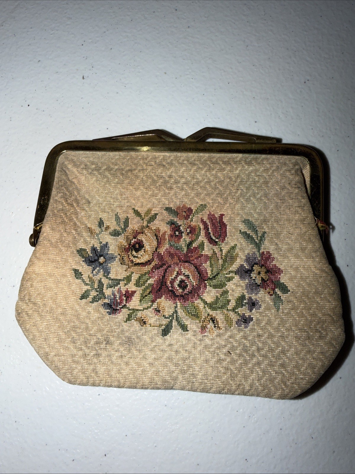 Vintage Neiman-Marcus Petit Point Coin Kisslock Purse Floral Germany 5.5 X 4.75”