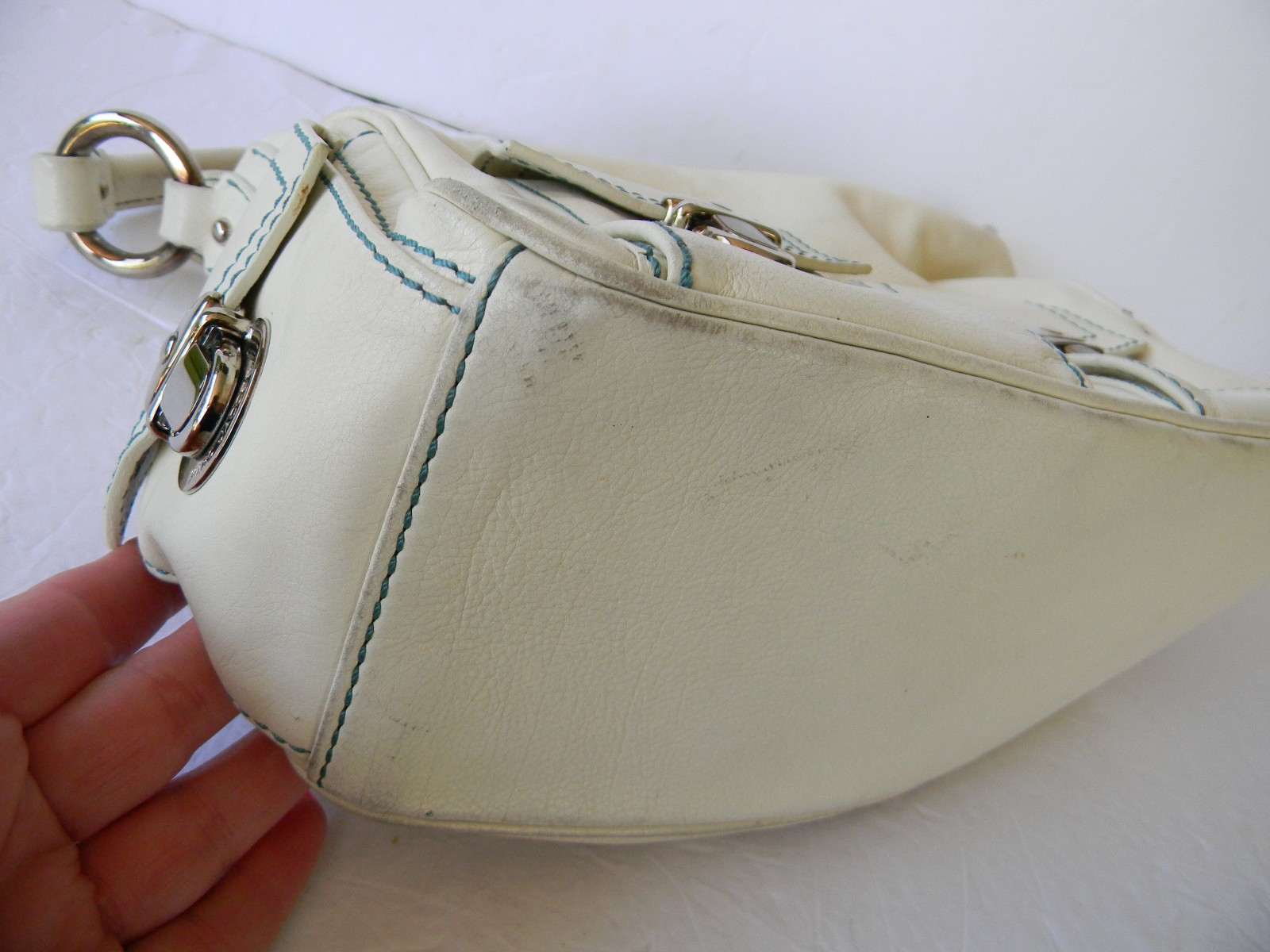 Marc Jacobs BLAKE Y2K IVORY SM Multi-Pocket SHOULDER Bag – Gilmore Girls Style