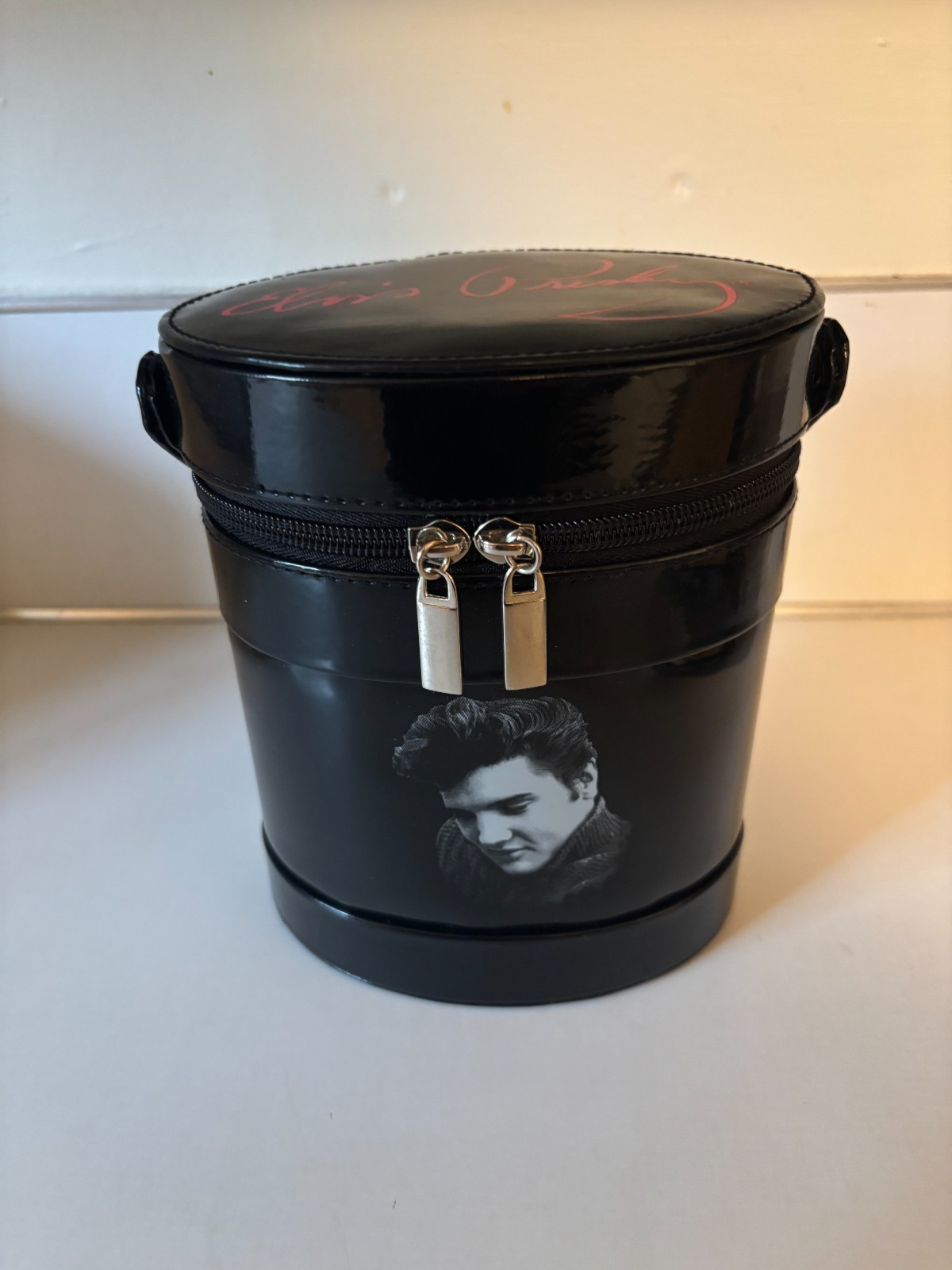 NWT 7″ Ashley M. Elvis Presley Zipper Handbag Faux Leather