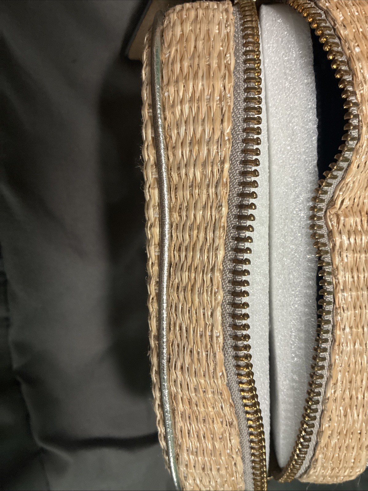 Kurt Geiger London Chiswick Faux Raffia Camera Bag Straw 7-3/4 X 5-1/4 X 2-1/2in