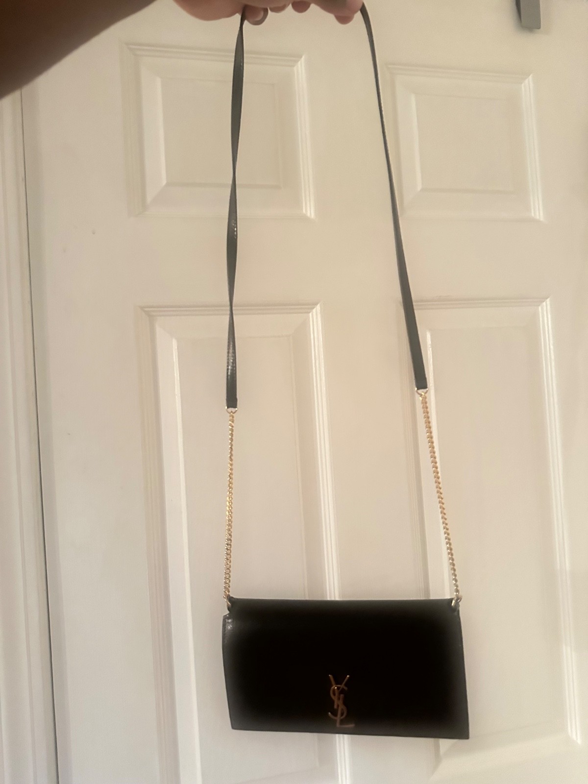 Cassandre Phone Holder with Strap in Smooth Leather