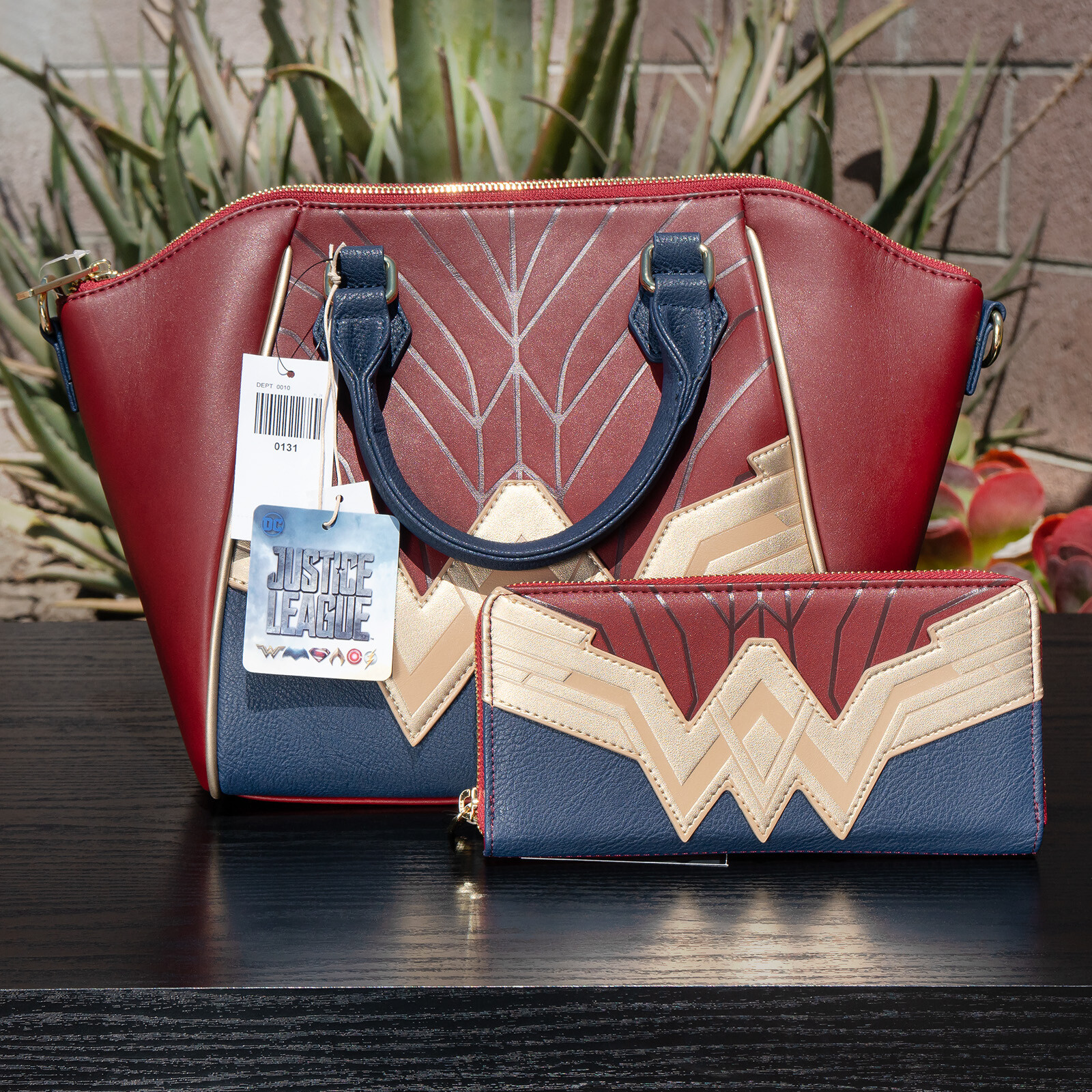 Loungefly DC Wonder Woman Cosplay Crossbody Bag & Wallet Set Justice League ver.