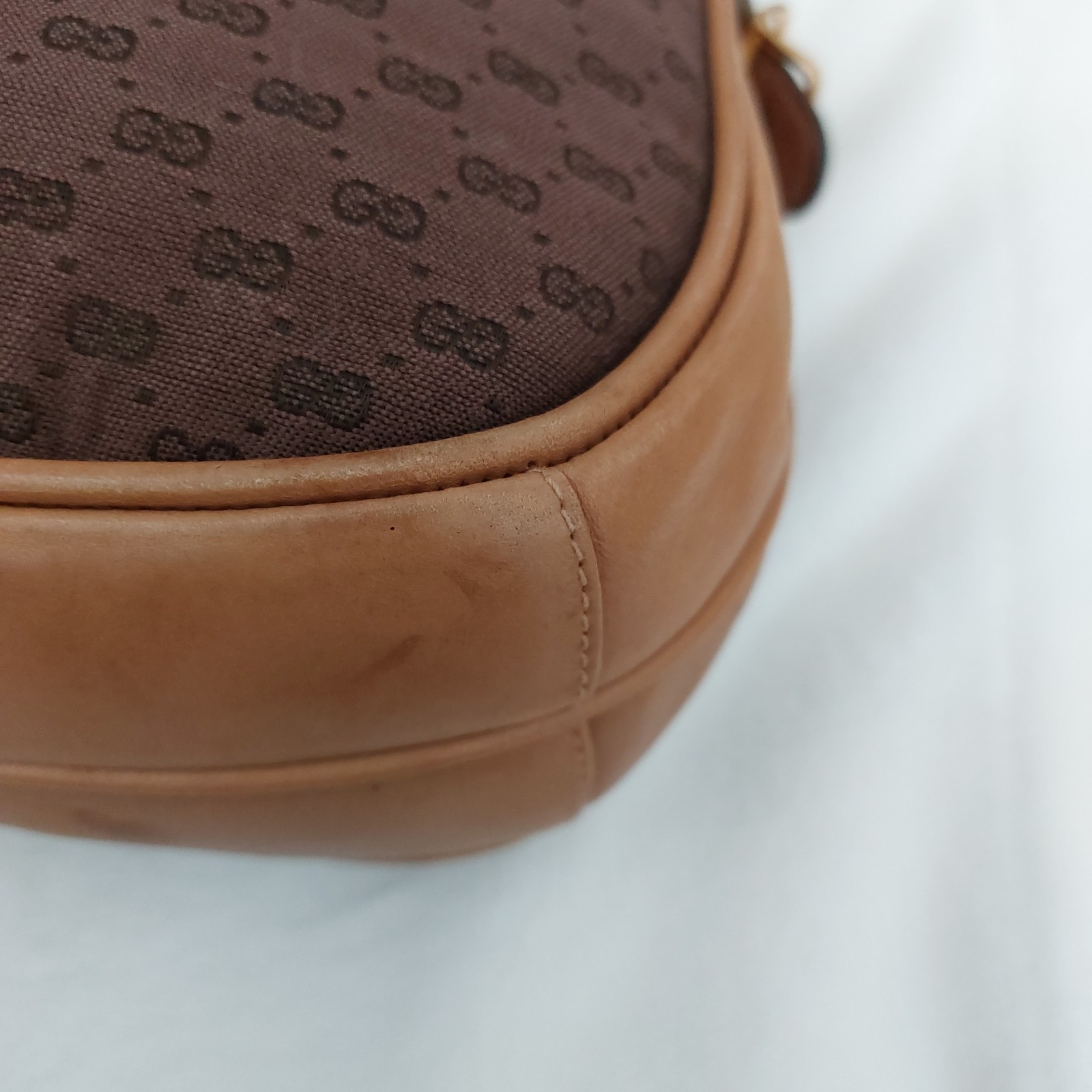 Vintage Gucci Micro GG Supreme Canvas Leather Accordion Crossbody Shoulder Bag