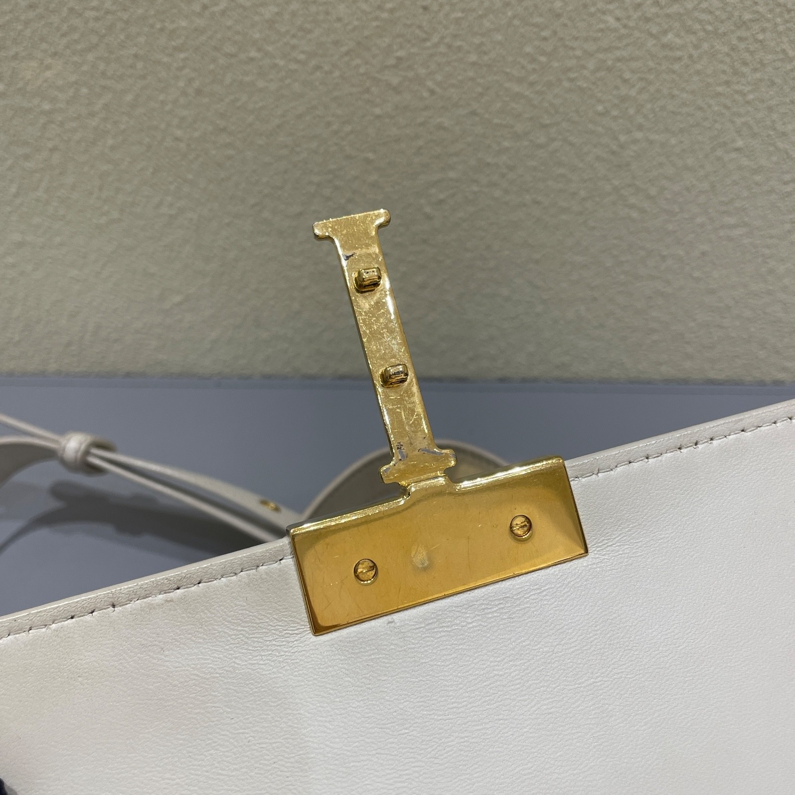 CHRISTIAN DIOR 30 Montaigne Box Bag White Calfskin Leather Crossbody Bag