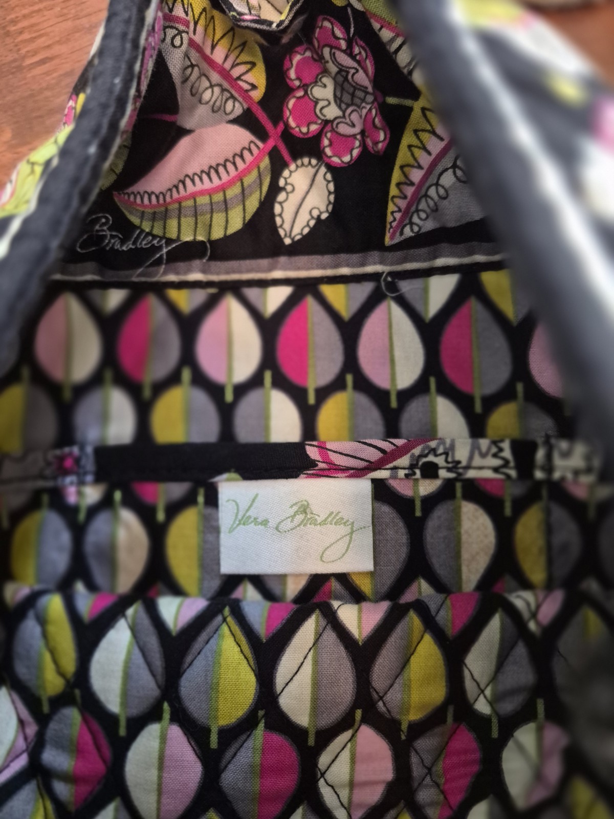 Vera Bradley Turn Lock Lg Tote Moon Blooms Pattern