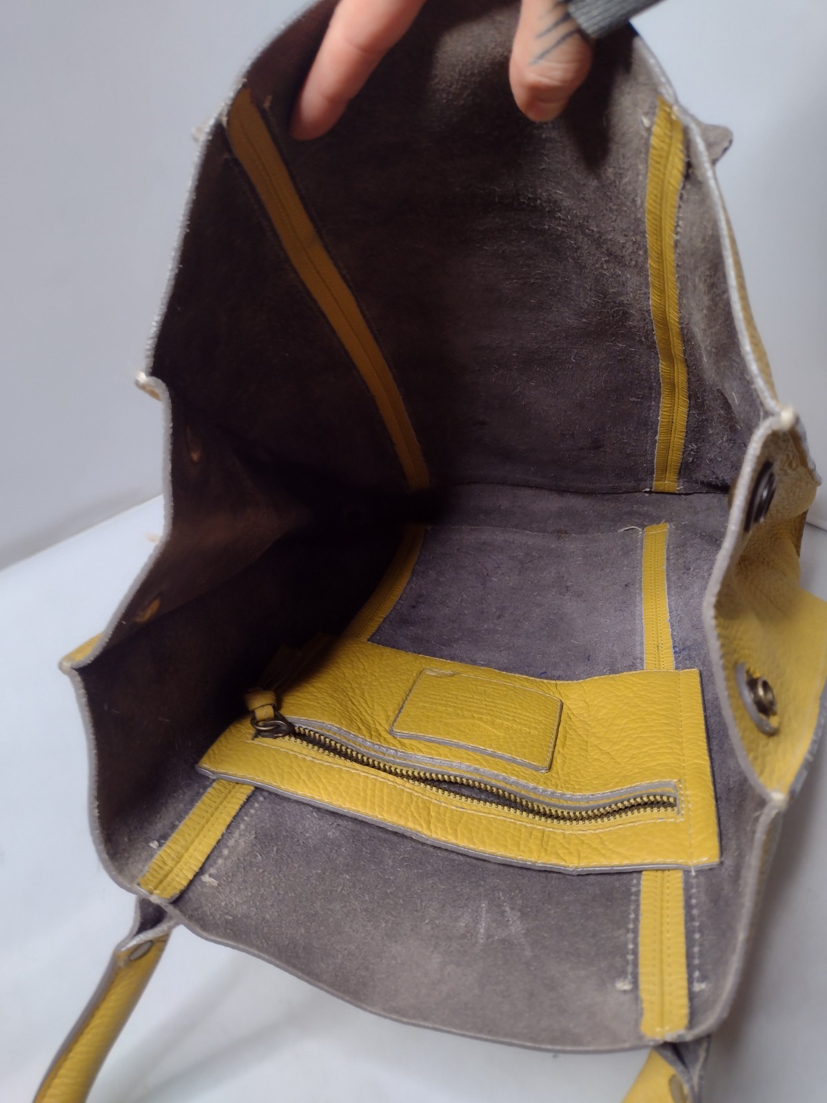 J Crew Borge Garveri Distressed Yellow Leather Tote Large Hobo Handbag A34