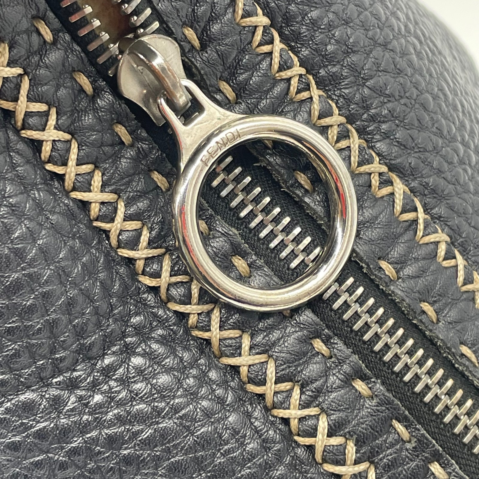 Fendi Selleria Hobo One Shoulder bag Leather Handbag Black Y2K Authentic