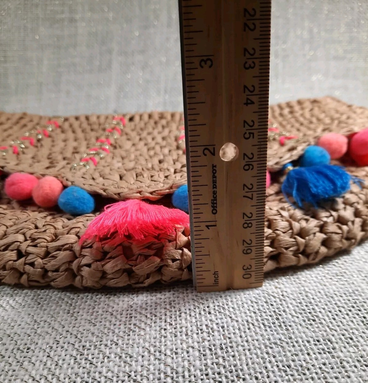 Lilly Pulitzer Clam Shell Clutch Natural Straw Bag with Pom Pom & Tassel Accents