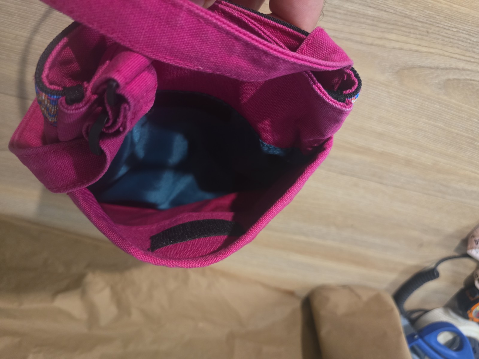 KAVU Keeper Crossbody Bag Pink Crush Canvas Shoulder Purse Adjustable Strap