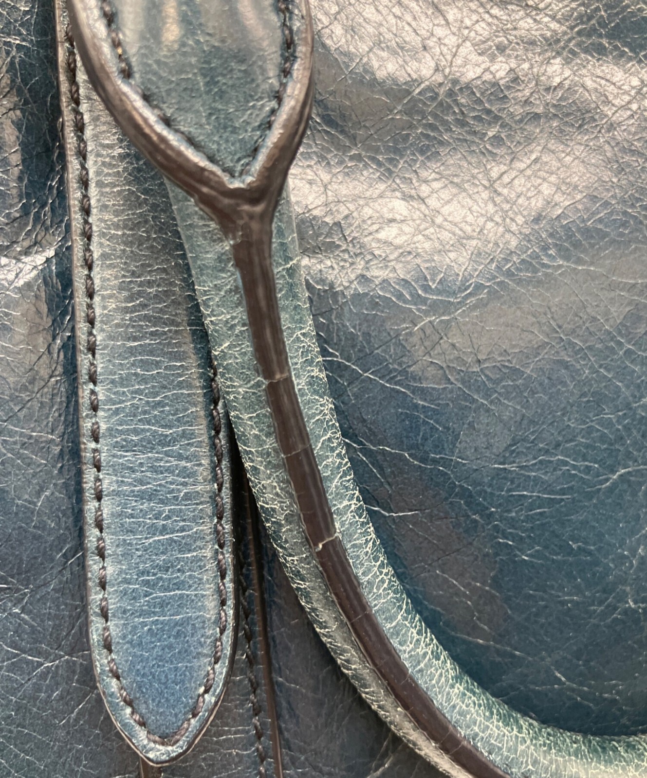 Miu Miu Leather Handbag RN1037 Navy #TFB3635
