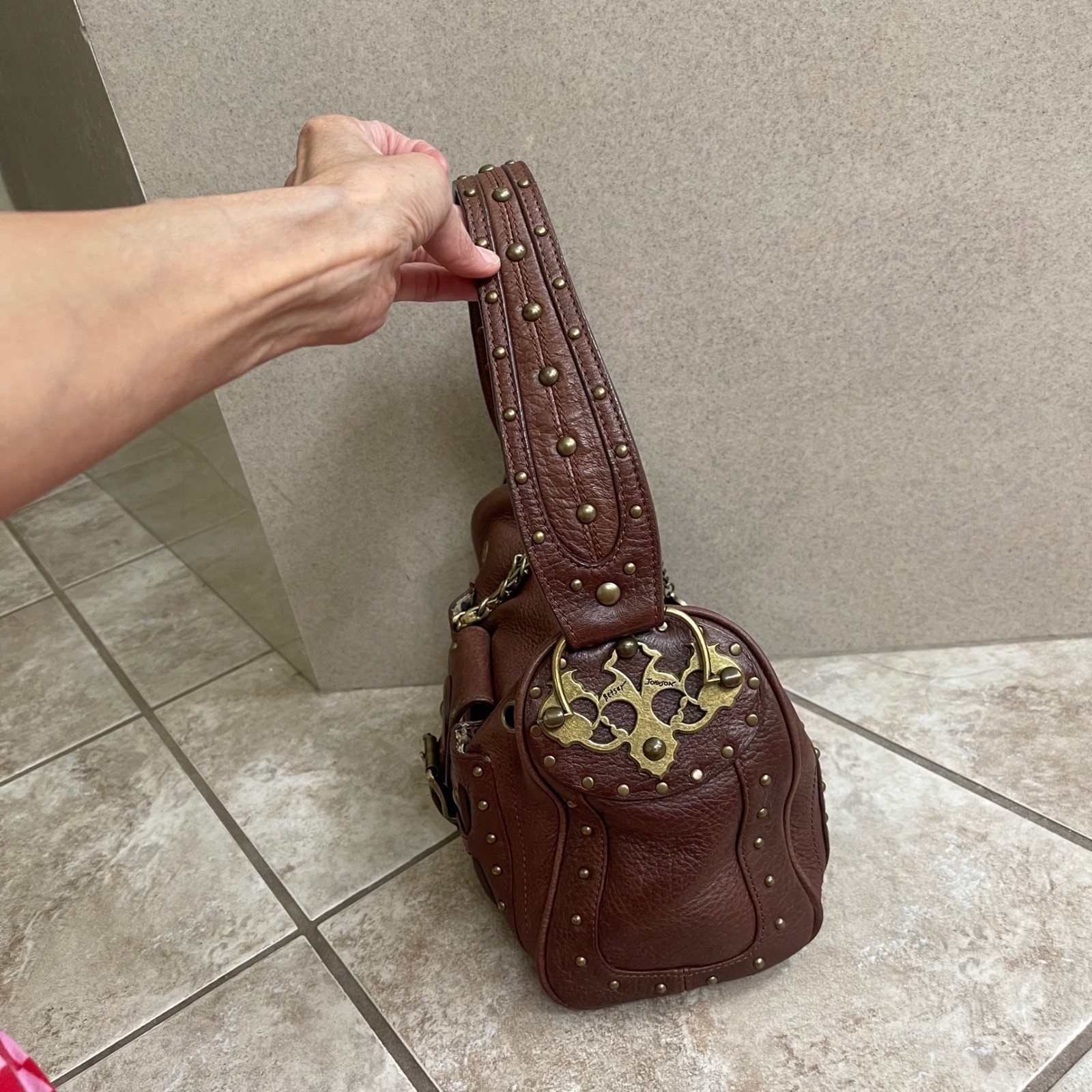 Betsey Johnson Brown Pebbled Leather Studded Shoulder Bag Brass Hardware Vintage