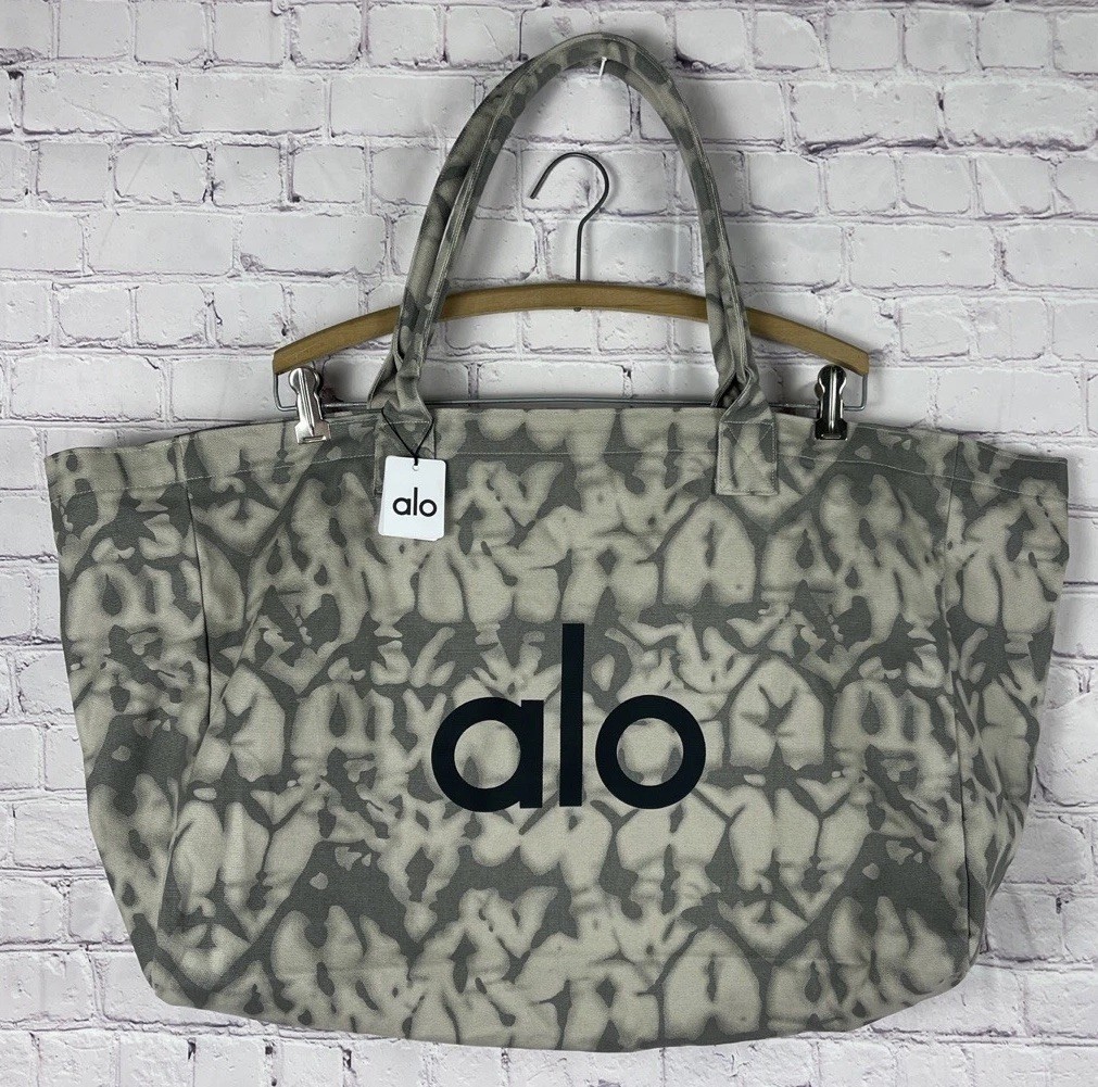 Alo Yoga Iconic Shopper Tote Bag Women’s Large Gray Tie Dye Canvas Logo Casual