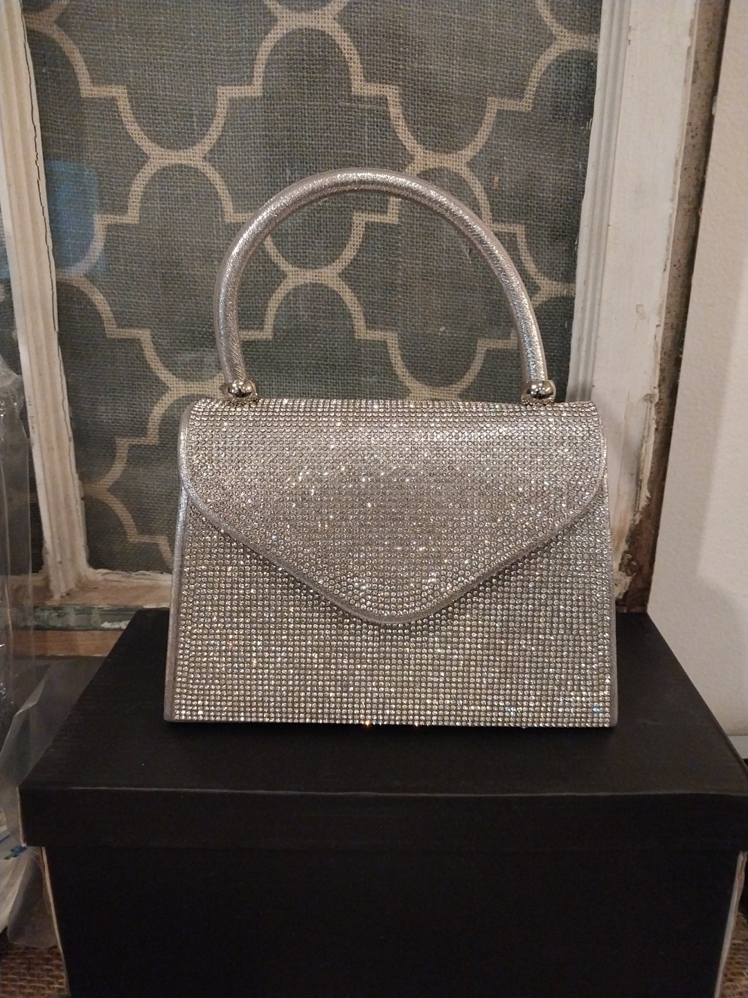 Sparkling Silver Clutch Bag (7.9″x2.4″x5.5″) w/HandleDrop & 46.45″ ChainStrp