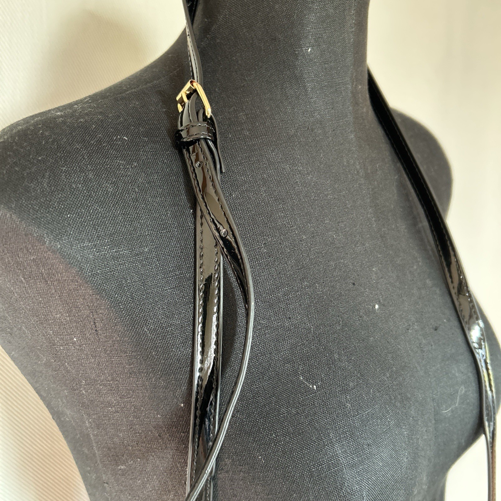 Betsey Johnson Black White Gemstone Print Shoulder Bag with Bow, Chain Strap, G…
