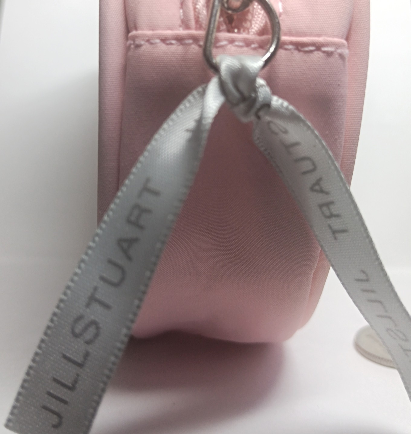 JILL STUART Pink Round Cosmetic Pouch Makeup Bag Strawberry Embroidery Japan