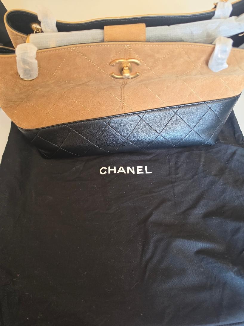 CHANEL half black lambskin half tan suede pursee for women